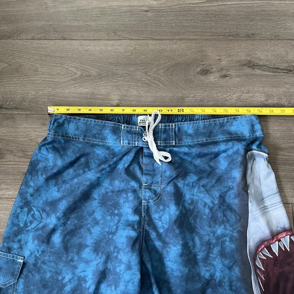 The Mountain Boardshorts Mens Sz 38 Blue Shark Graphic